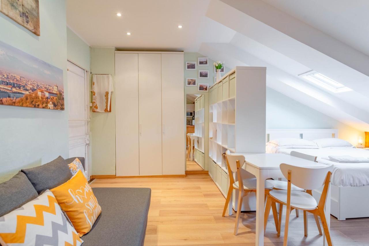 Nella Casa Del Pittore Torino